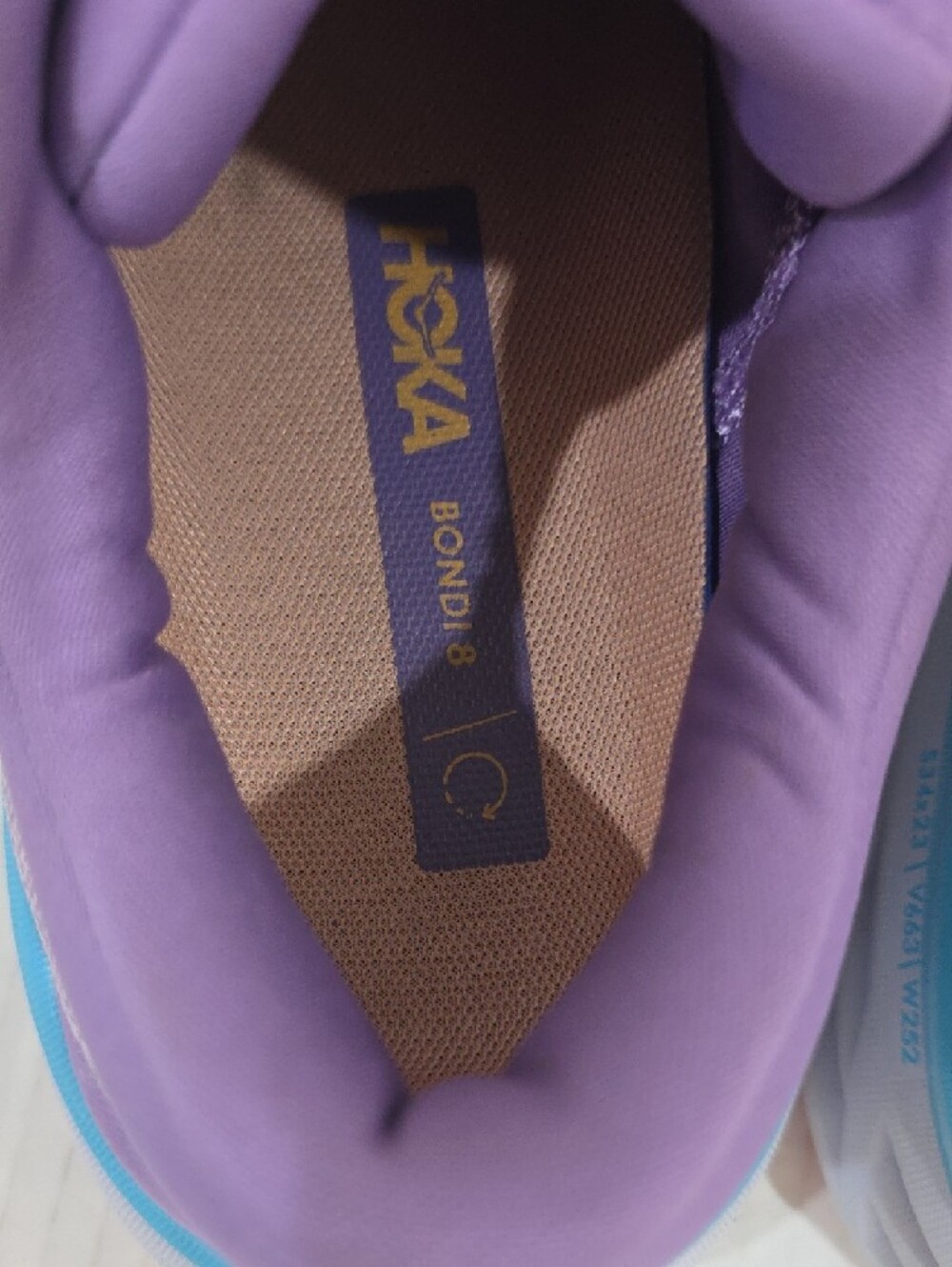 Hoka Bondi 8 Womens Lavender Shoes with Blue Midsole and Red Accents Size 7.5 - Picture 8 of 10